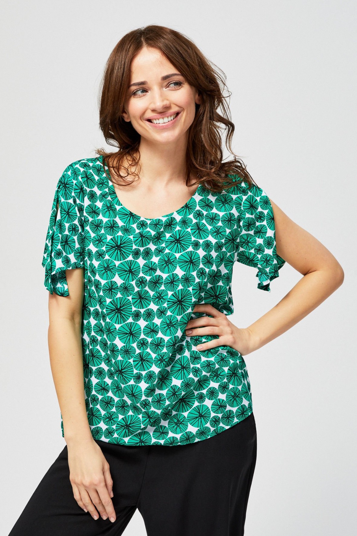 Bluzka damska koszulowa z rozcięciami przy rękawach zielona