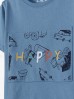 Bawełniany t-shirt chłopięcy z materiałową aplikacją HAPPY