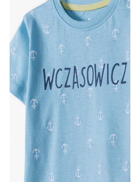 Dzianinowy T-shirt z napisem WCZASOWICZ