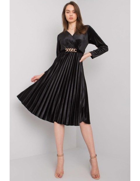 Sukienka z długim rękawem - czarna plisowana