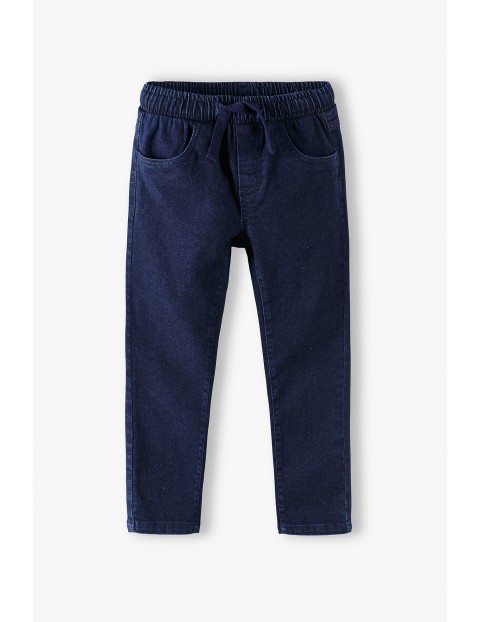 Spodnie chłopięce jeansowe w kolorze granatowymn