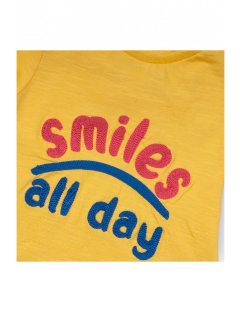 Żółty t-shirt dziewczęcy z napisem Smiles All Day