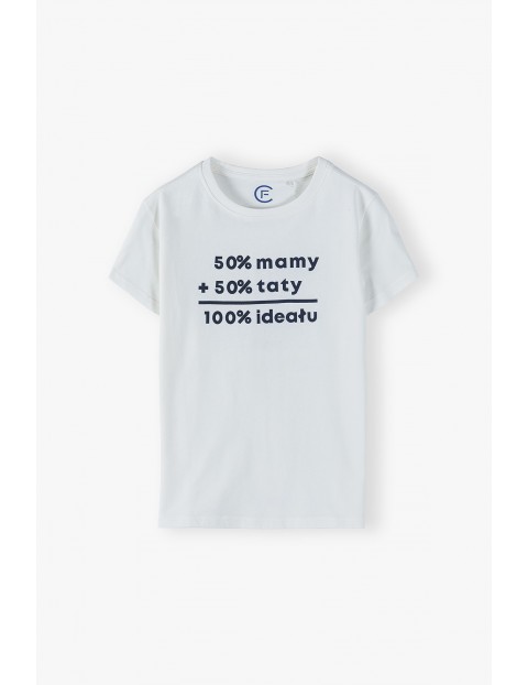 Bawełniany t-shirt chłopięcy z nadrukiem - 50% mamy 50% taty 100% ideału